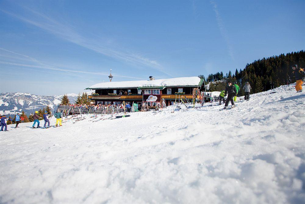 Hôtel Angerer Alm à St. Johann in Tirol Extérieur photo